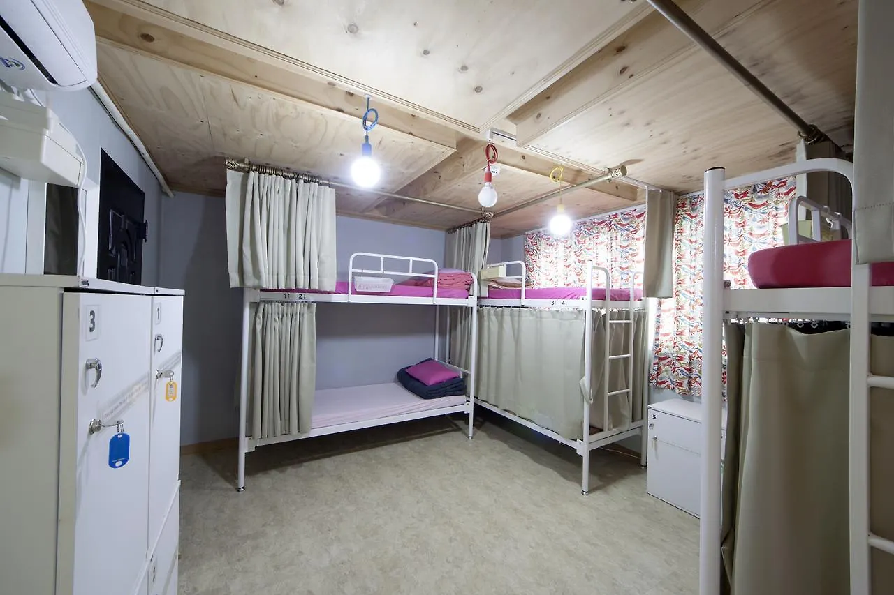 Hongdae Lazy Fox Hostel In Seoul 0*,  South Korea