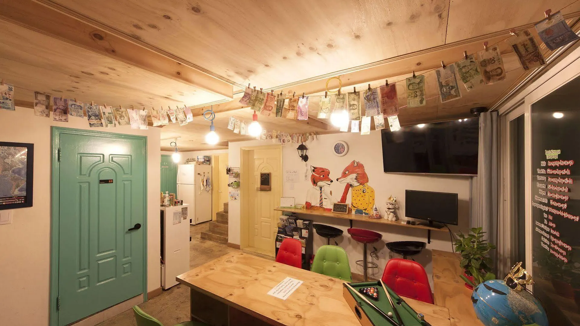 Hongdae Lazy Fox Hostel In Seoul