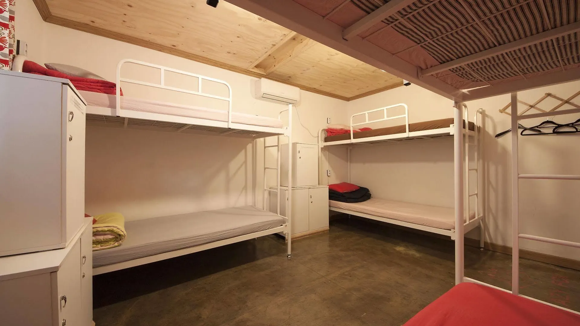 Hongdae Lazy Fox Hostel In Seoul 0*,