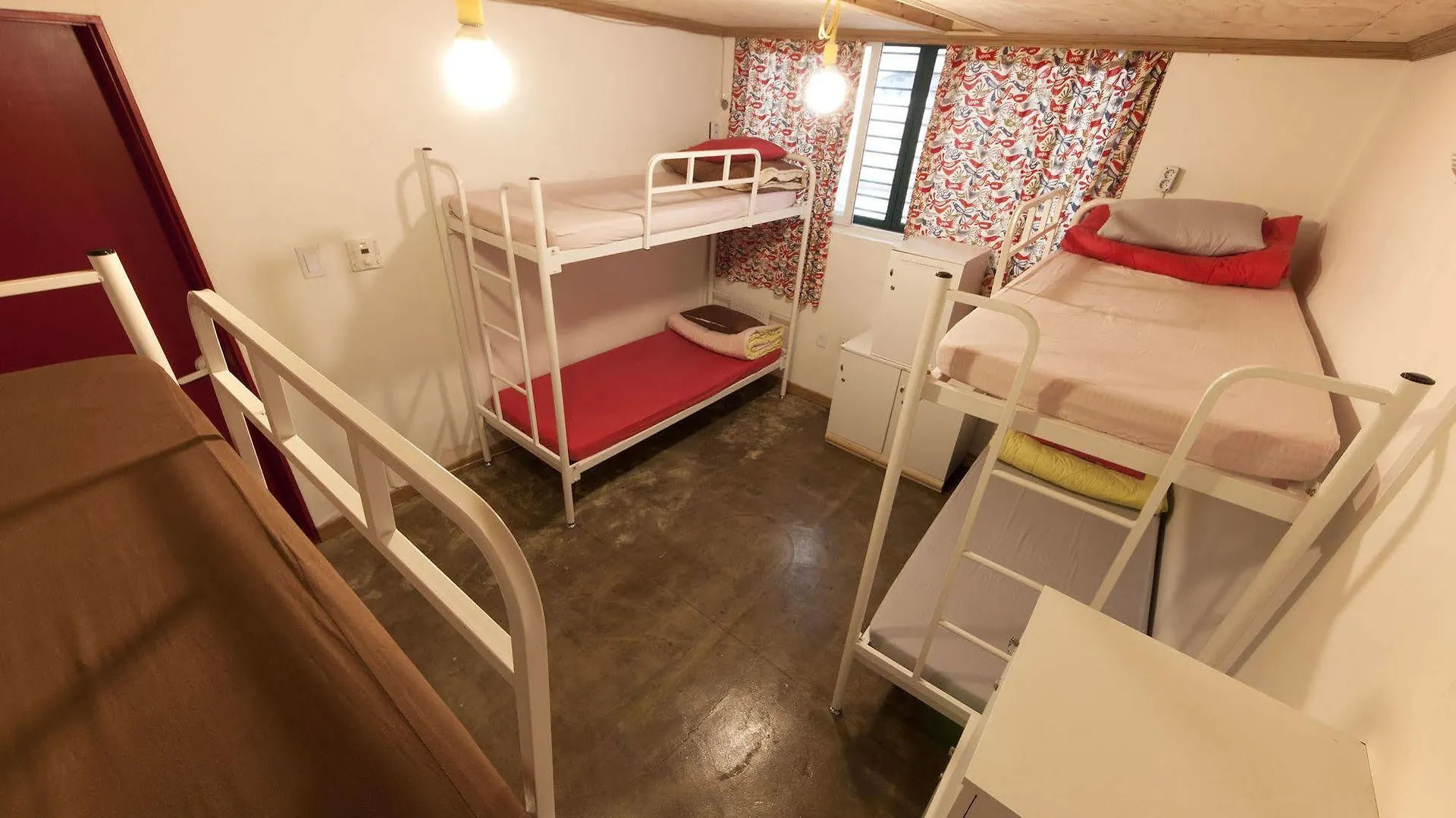 Hongdae Lazy Fox Hostel In Seoul